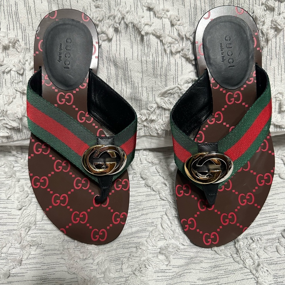 Gucci thong sandal